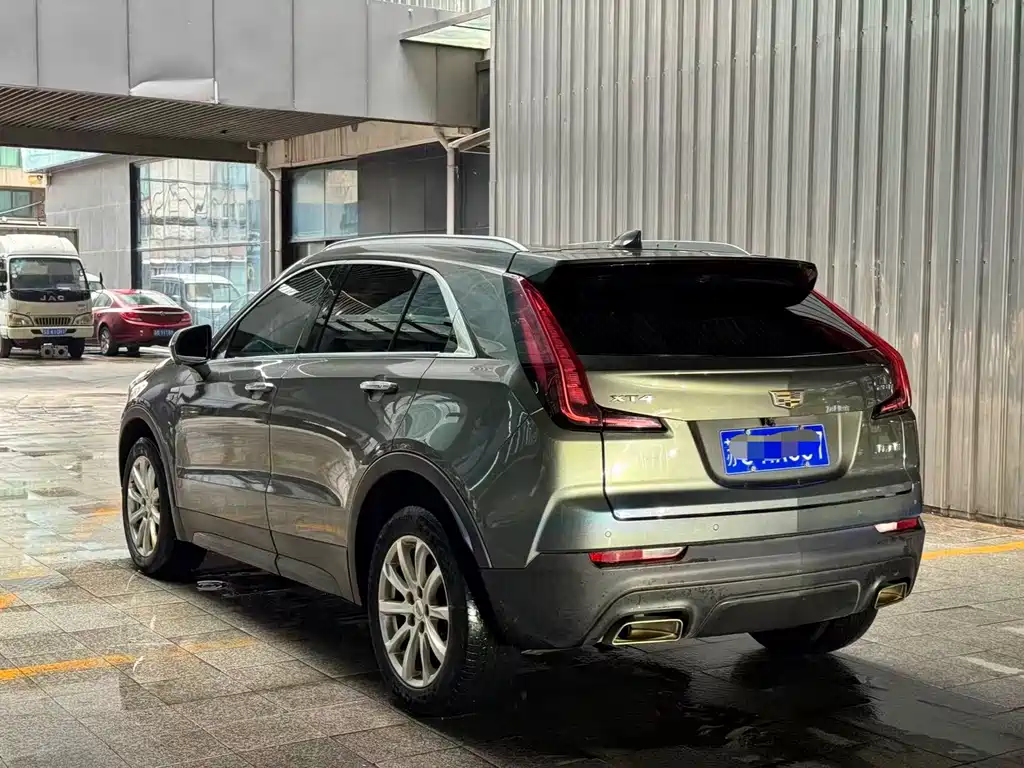 Cadillac XT4 2019 — фото 3