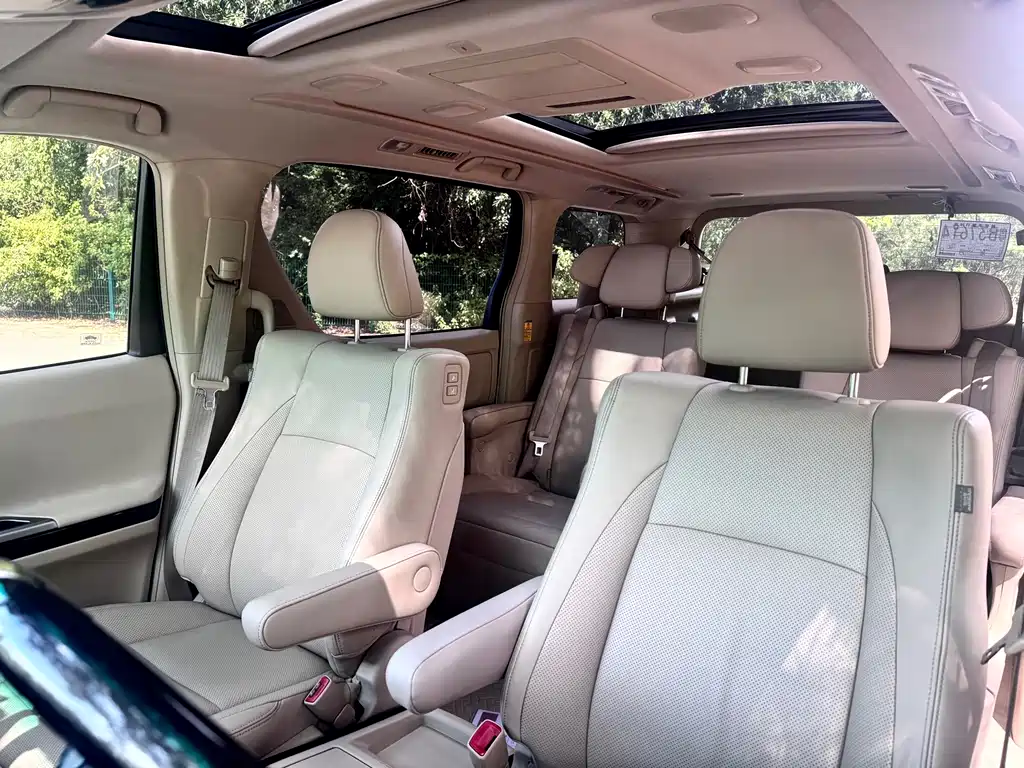 Toyota Alphard 2015 — фото 10