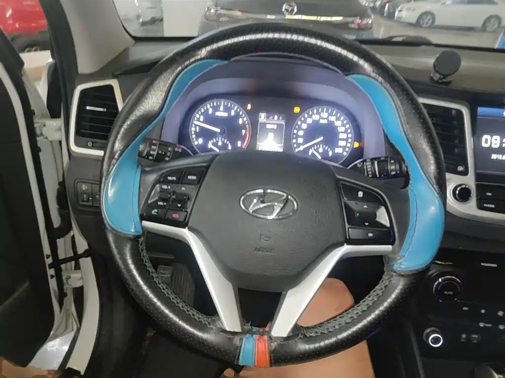 Hyundai Tucson 2018 — фото 11