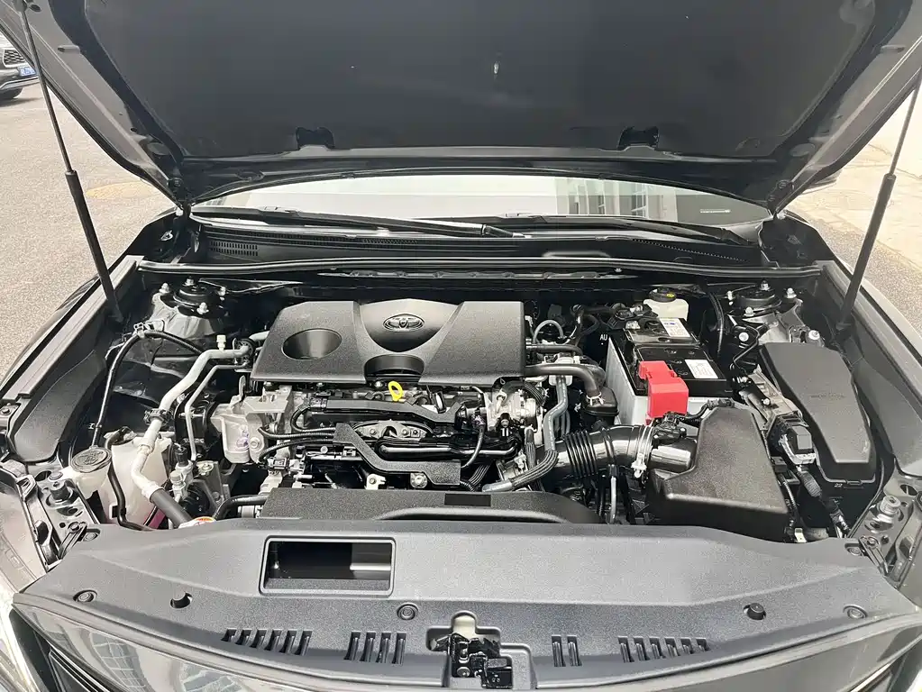 Toyota Camry 2023 — фото 16