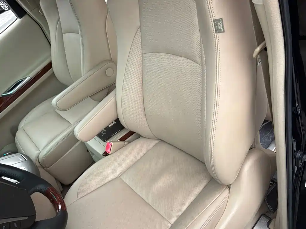 Toyota Alphard 2011 — фото 18