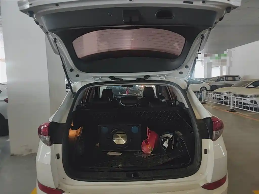 Hyundai Tucson 2018 — фото 19