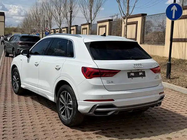 Audi Q3 2022