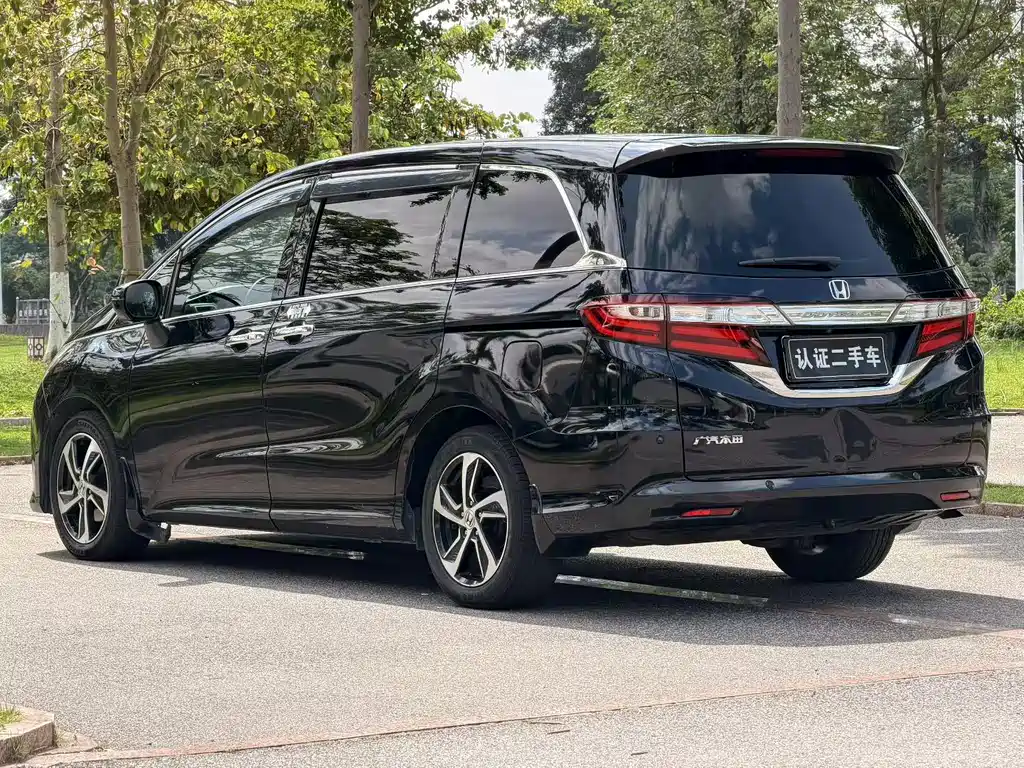 Honda Odyssey 2017 — фото 3