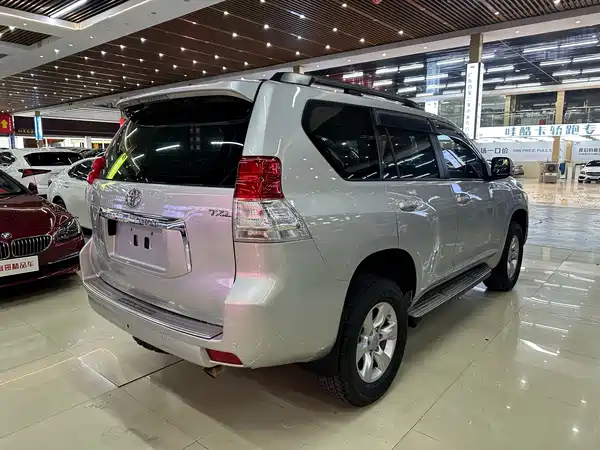 Toyota Prado 2010