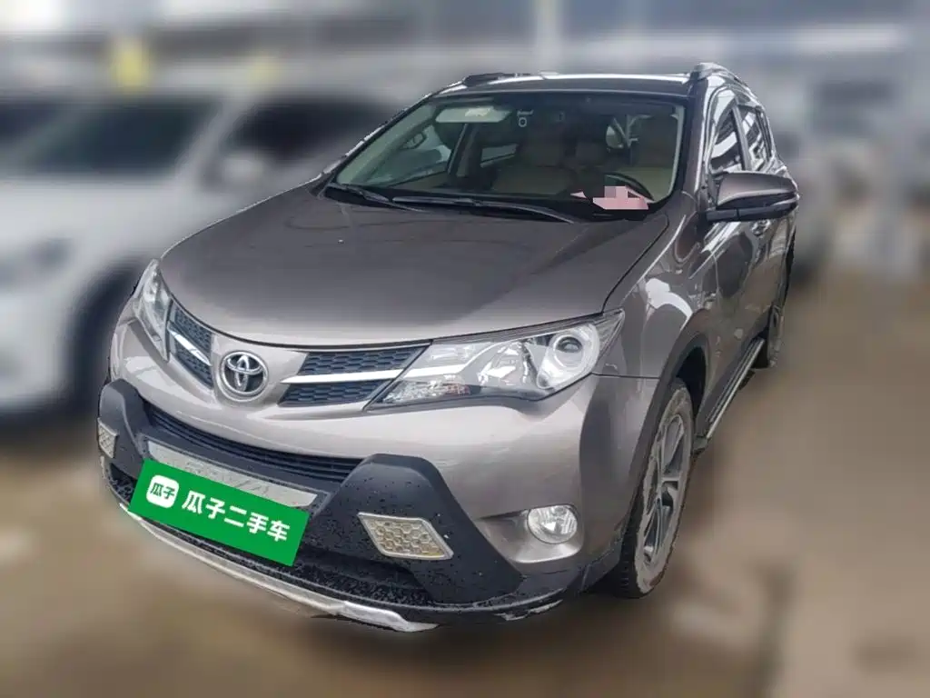 Toyota RAV4 2014 — фото 3
