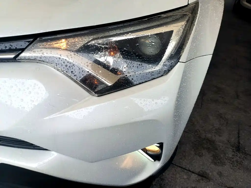 Toyota RAV4 2016 — фото 24