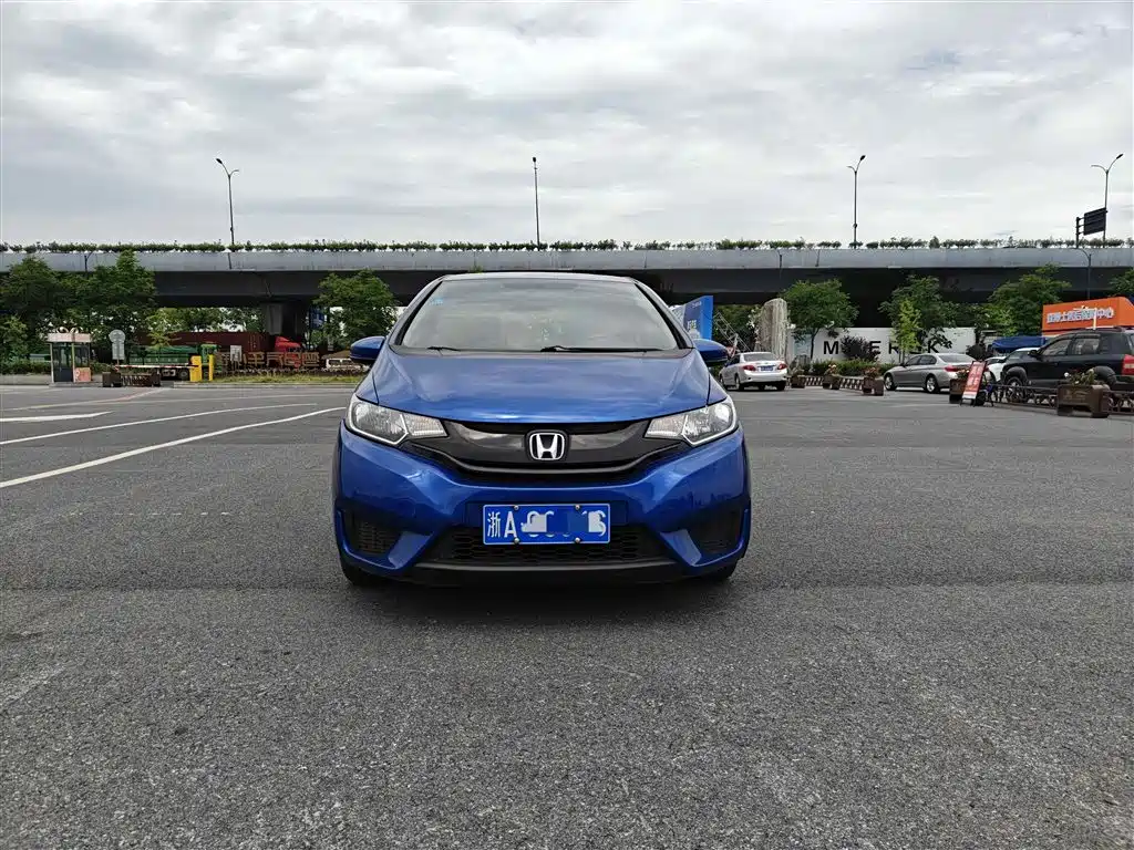 Honda Fit 2018 — фото 6