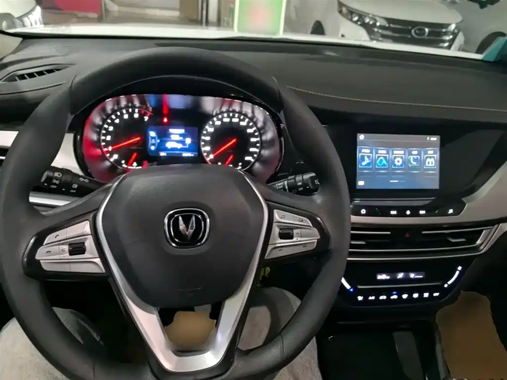 Changan CS35PLUS 2020 — фото 10