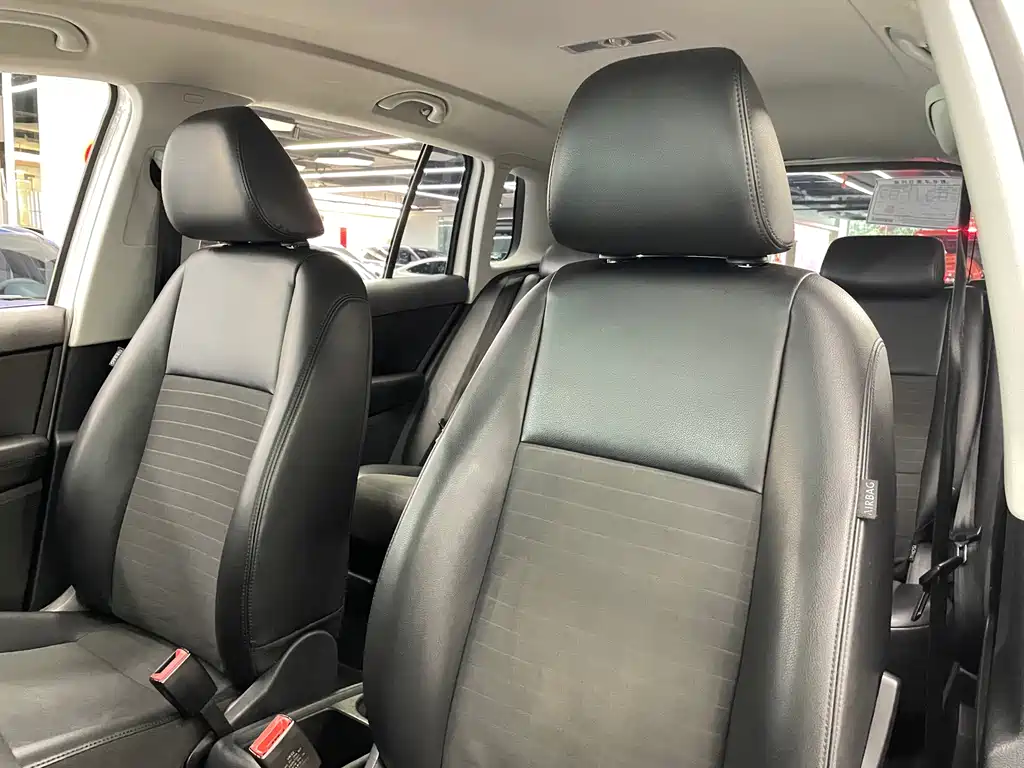Volkswagen Tiguan 2015 — фото 20