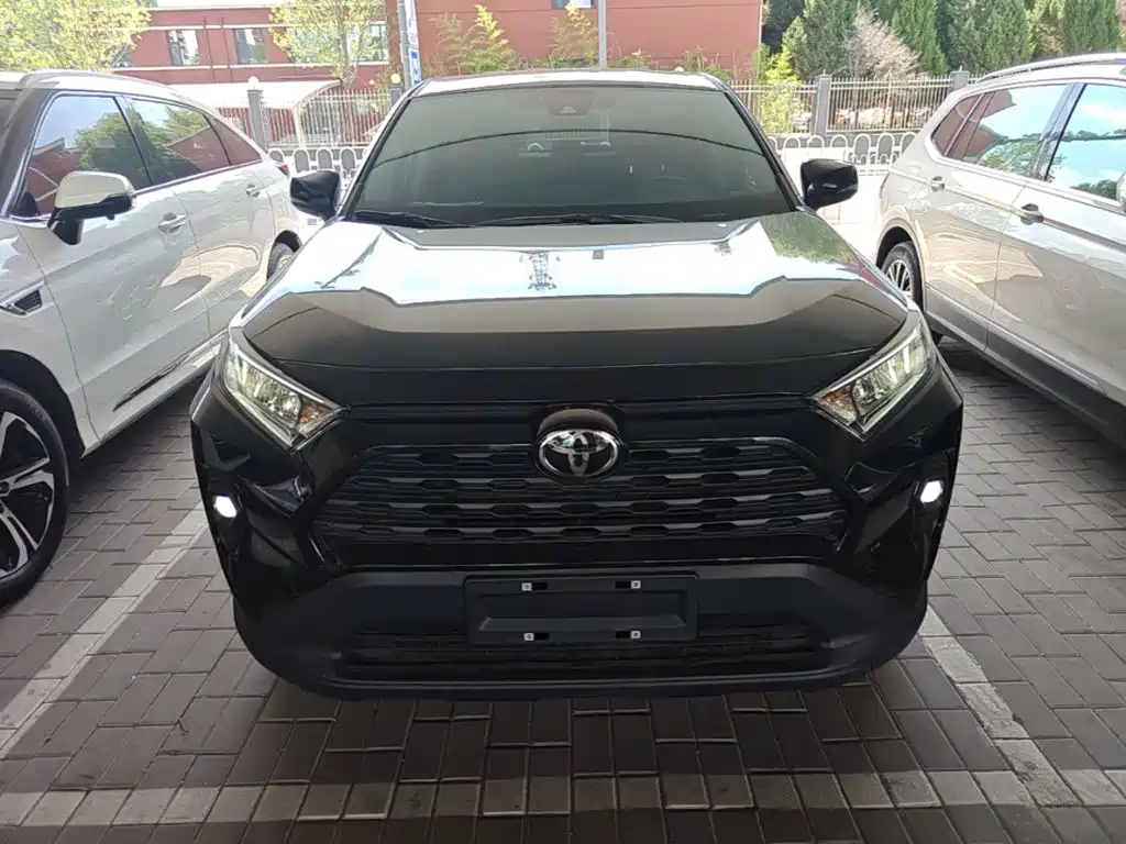 Toyota RAV4 2025
