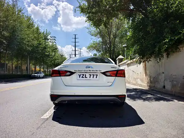 Nissan Teana 2022