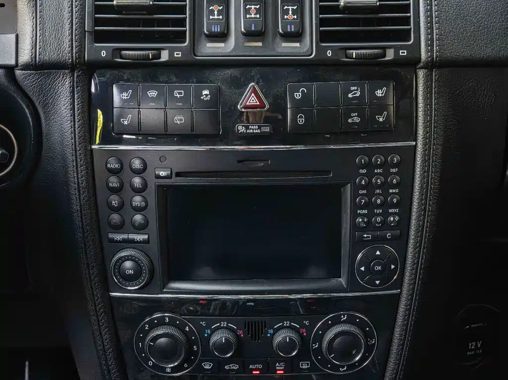 Mercedes-Benz G-Class AMG 2011 — фото 15
