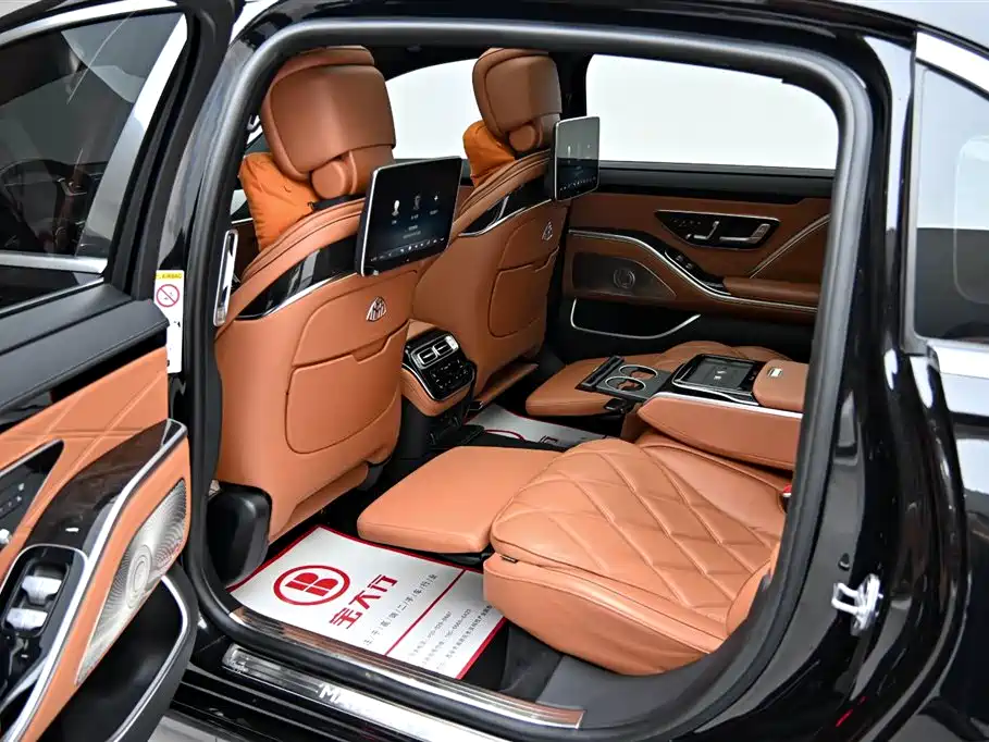 Mercedes-Benz Maybach S-Class 2021 — фото 13
