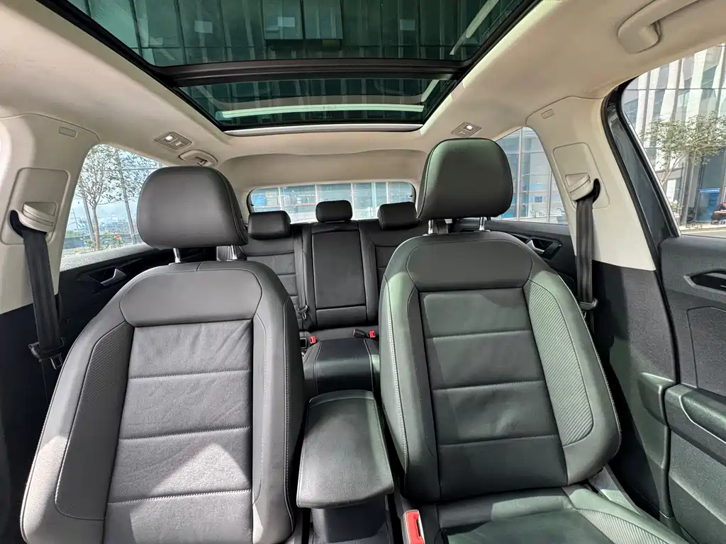 Volkswagen T-Roc 2020 — фото 13