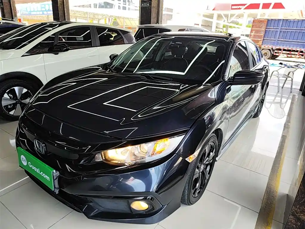 Honda Civic 2020 — фото 1