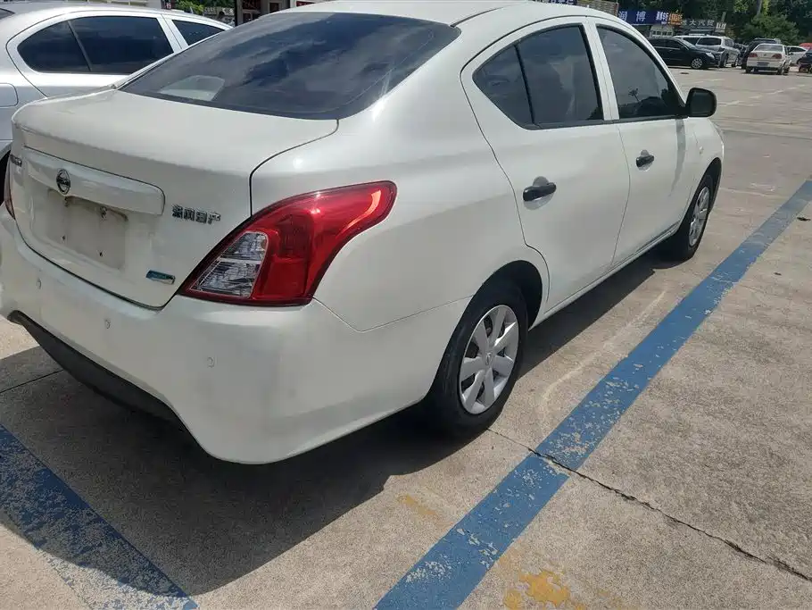 Nissan Sunny 2017 — фото 3
