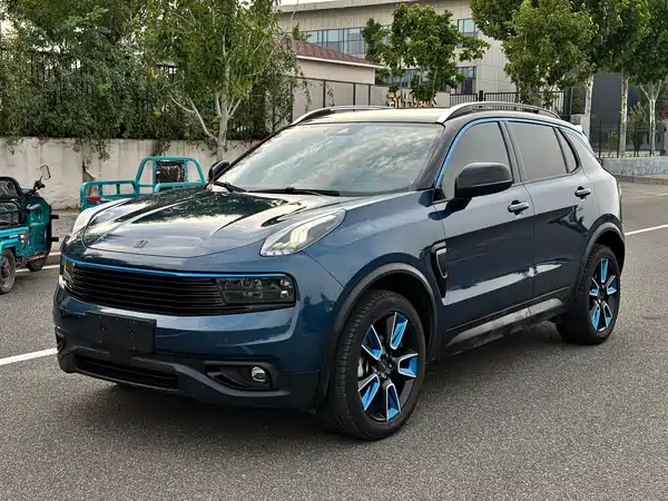 Lynk & Co 01 2019