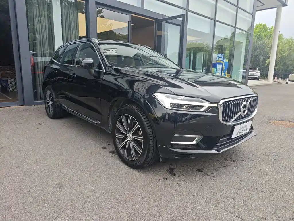 Volvo XC60 2020 — фото 2