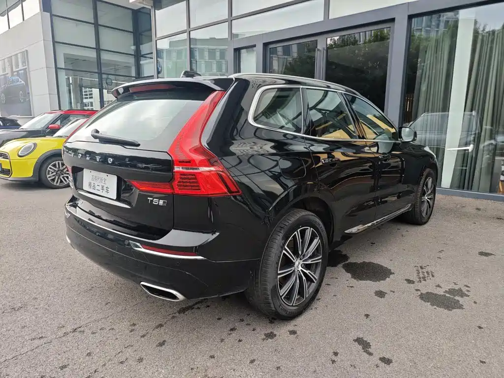 Volvo XC60 2020 — фото 3