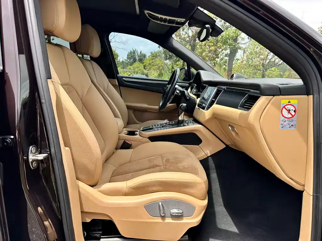 Porsche Macan 2016 — фото 16