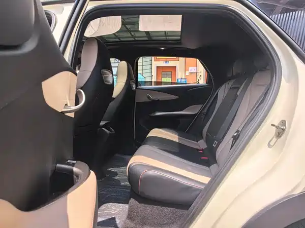 BYD Dolphin 2023