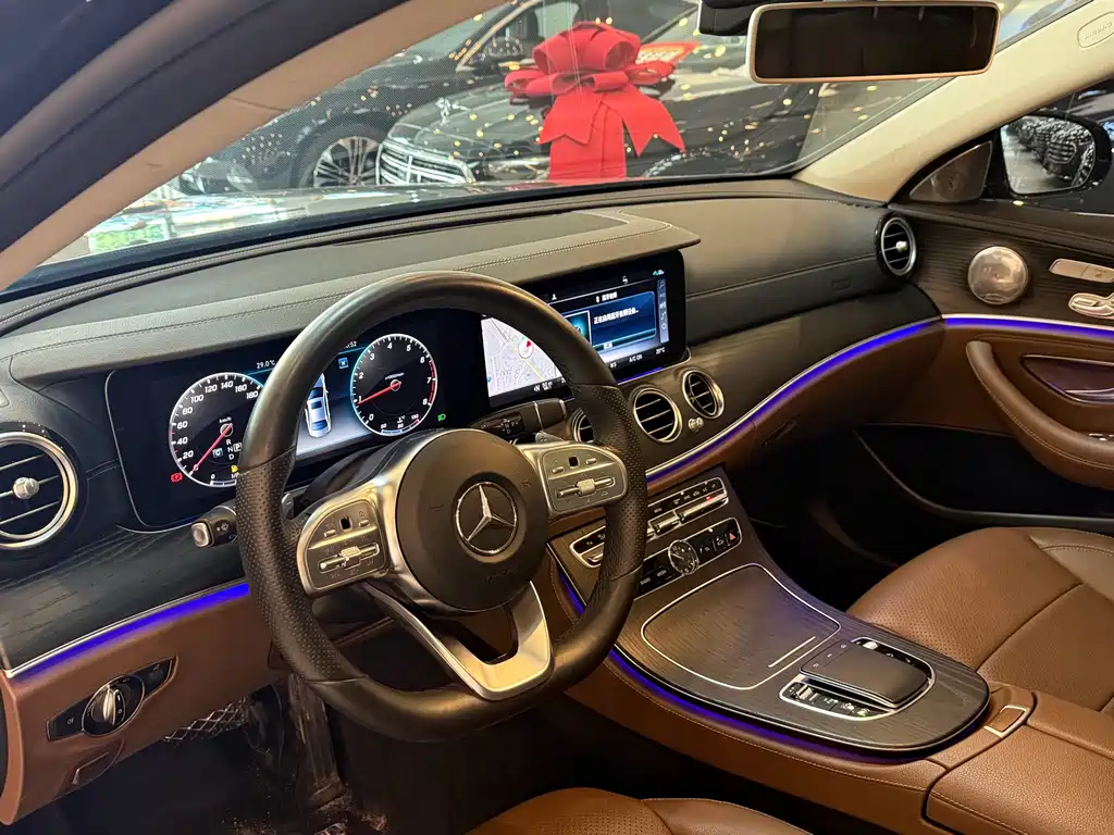 Mercedes-Benz E-Class 2020 — фото 10