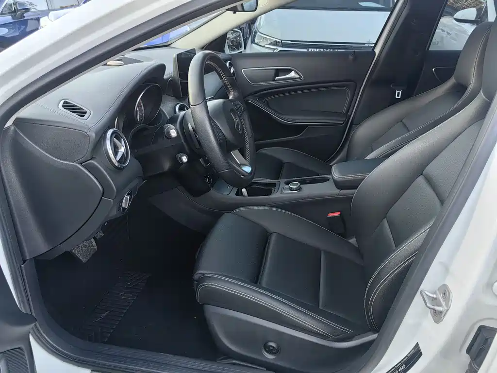 Mercedes-Benz GLA 2017 — фото 20