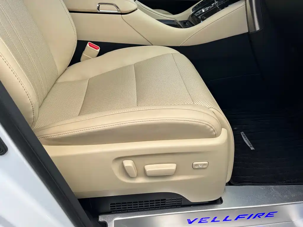 Toyota Vellfire 2023 — фото 34