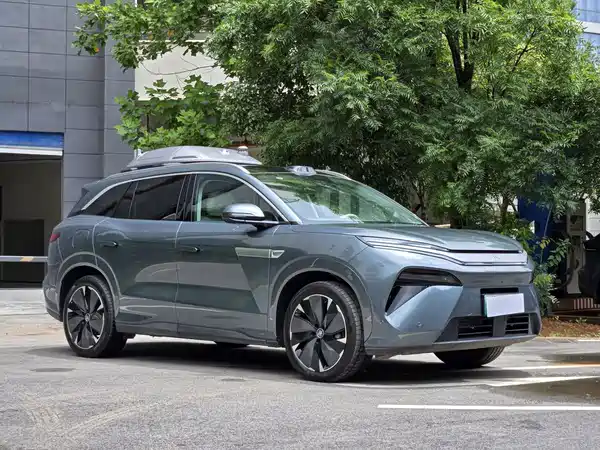 BYD Tang L 2025