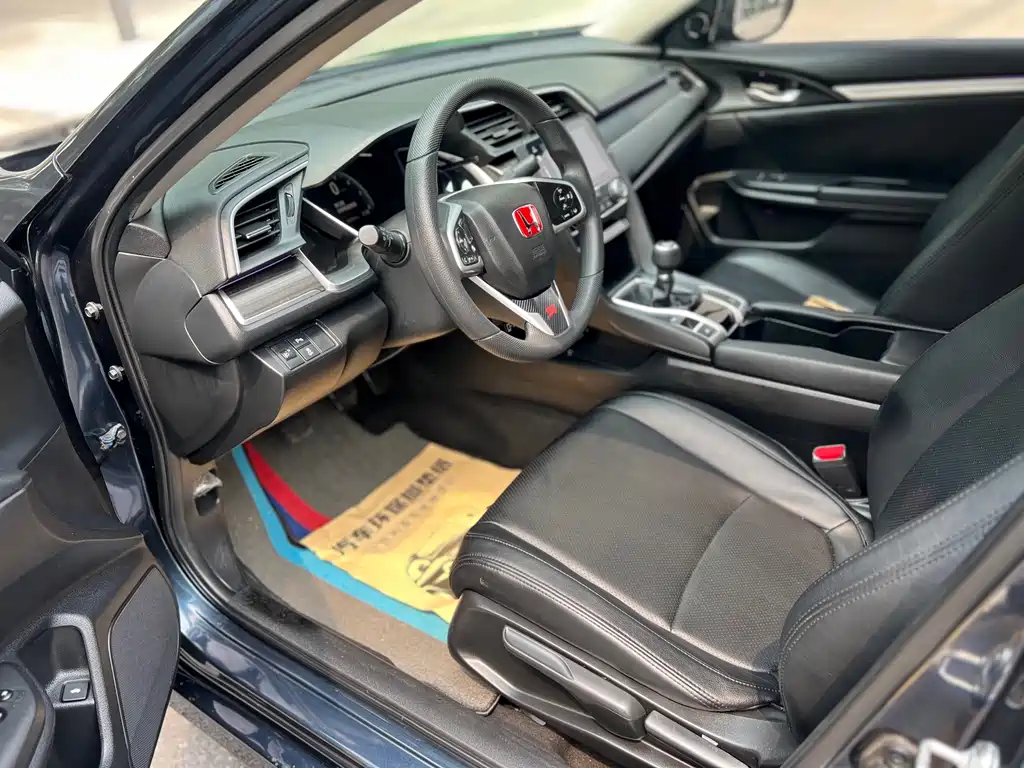 Honda Civic 2020 — фото 10