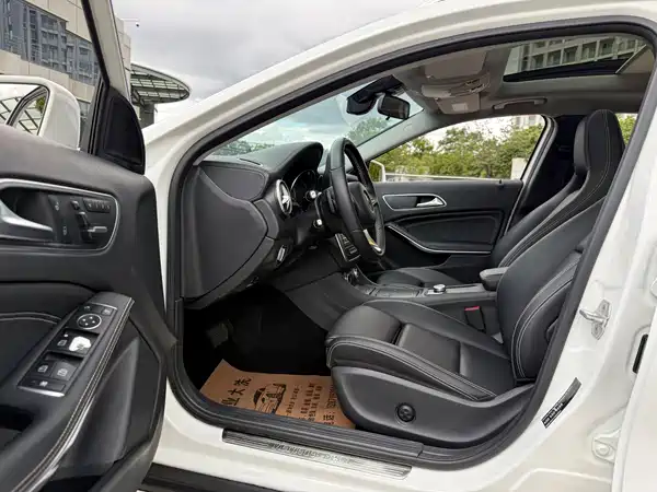 Mercedes-Benz GLA 2017