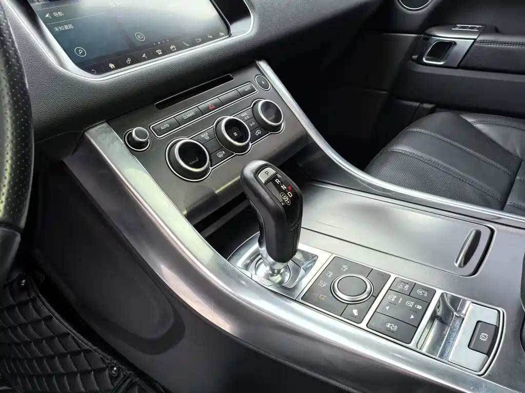 Land Rover Sport 2017 — фото 16