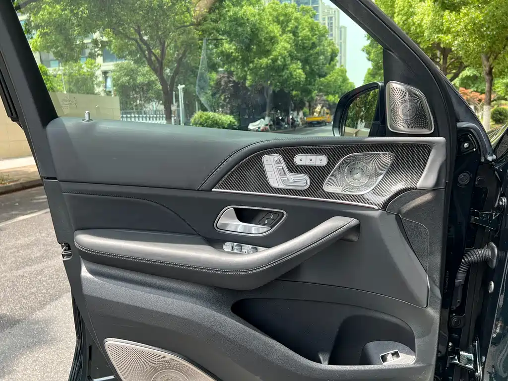 Mercedes-Benz GLS AMG 2024 — фото 14