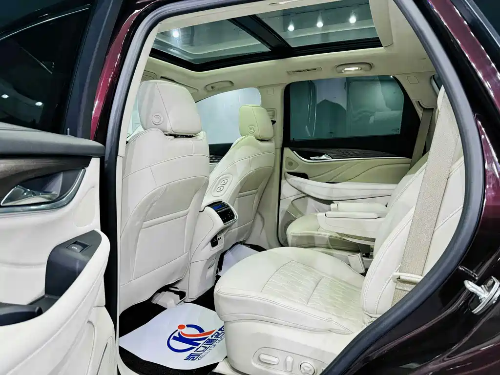 Buick Enclave 2021 — фото 13