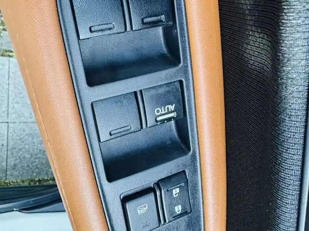 Honda Vezel 2016 — фото 17