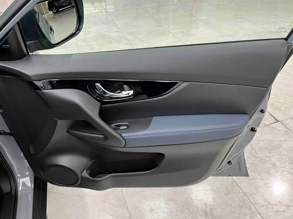 Nissan X-Trail 2025 — фото 13