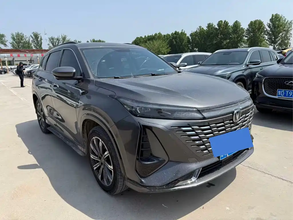 Changan CS75 PLUS 2023 — фото 1