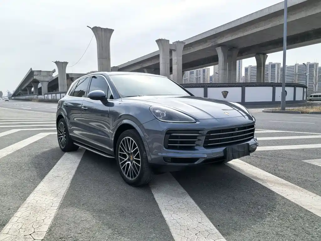 Porsche Cayenne 2018 — фото 3