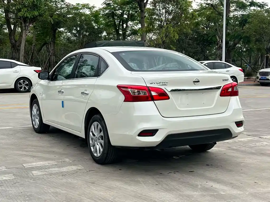Nissan Sylphy — фото 7