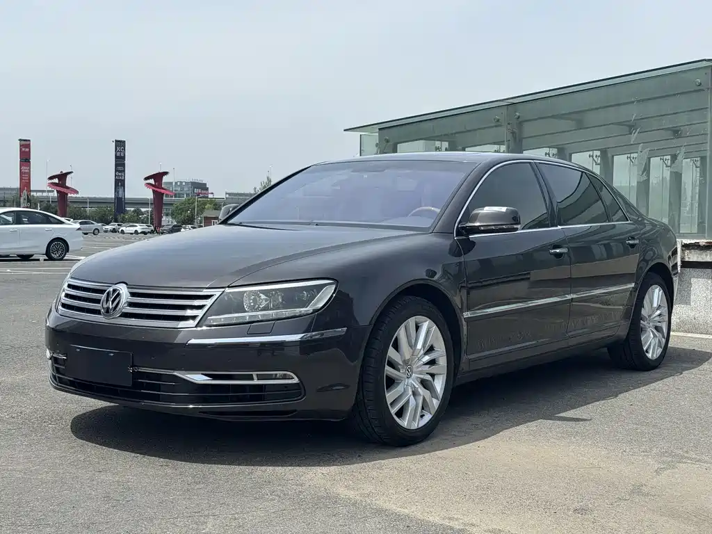 Volkswagen Phaeton 2012