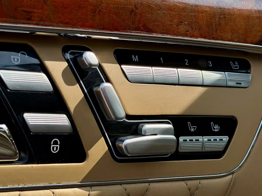 Mercedes-Benz S-Class AMG 2011 — фото 14
