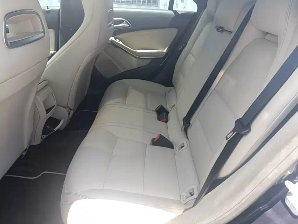Mercedes-Benz CLA 2018 — фото 17