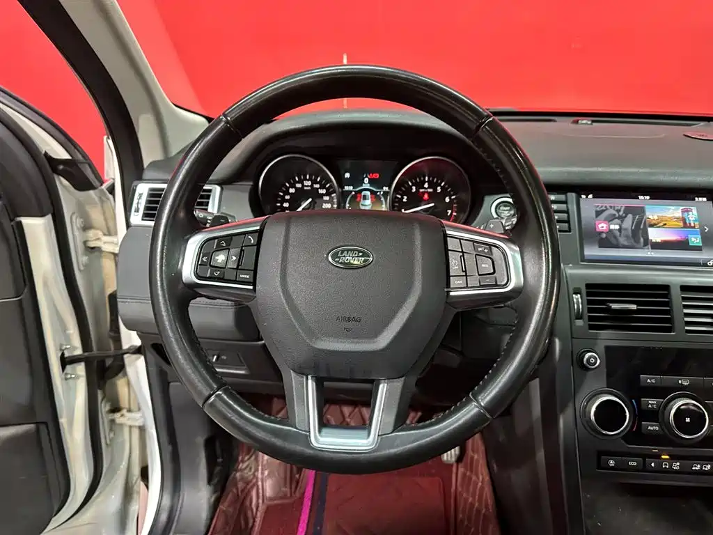 Land Rover Discovery Sport 2019 — фото 10