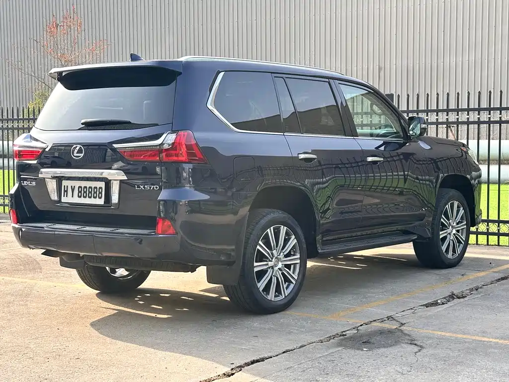 Lexus LX 2016 — фото 5