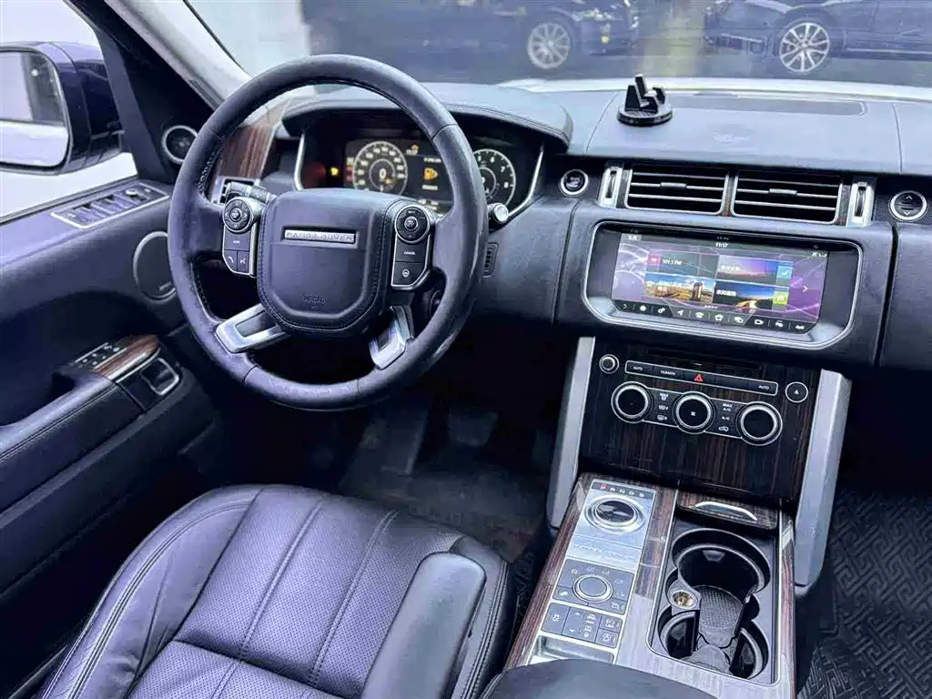 Land Rover Range Rover 2017 — фото 11