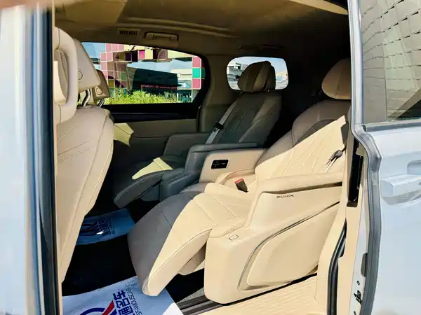 Buick GL8 New Energy 2025