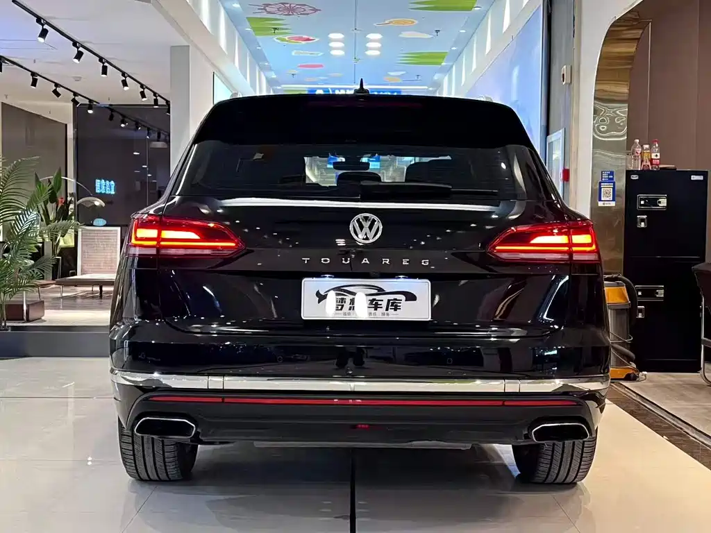 Volkswagen Touareg 2020 — фото 8