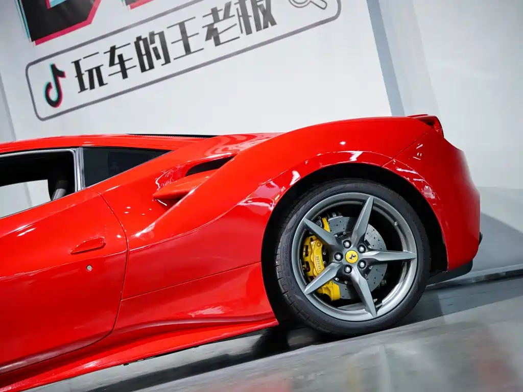Ferrari 488 2017 — фото 53