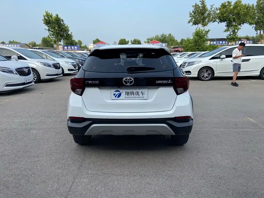 Toyota Yaris L 2020